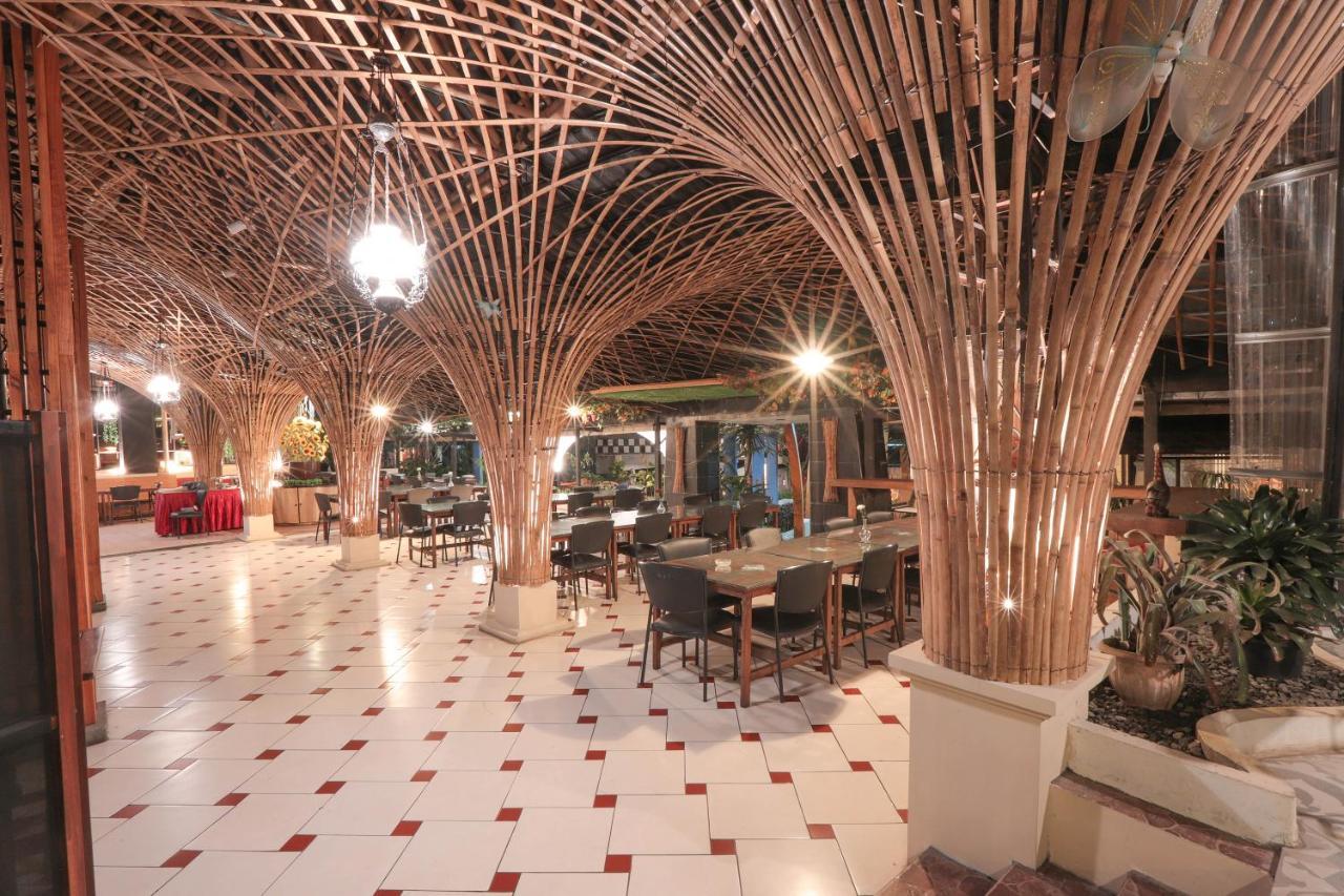 The Village Resort Богор Экстерьер фото